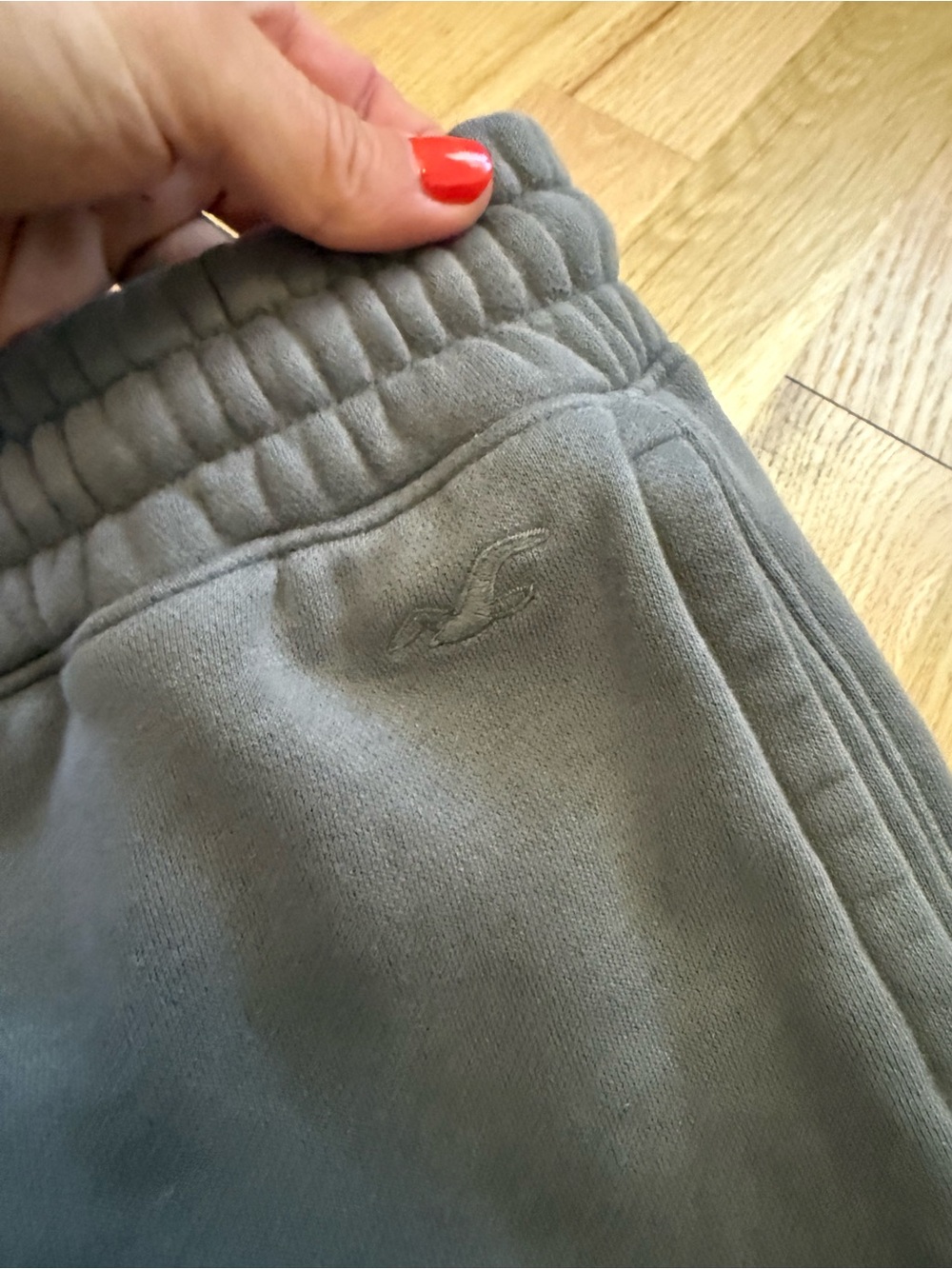 Men's Hollister Gray Jogger Pants - Size Medium - Picture 6 of 7